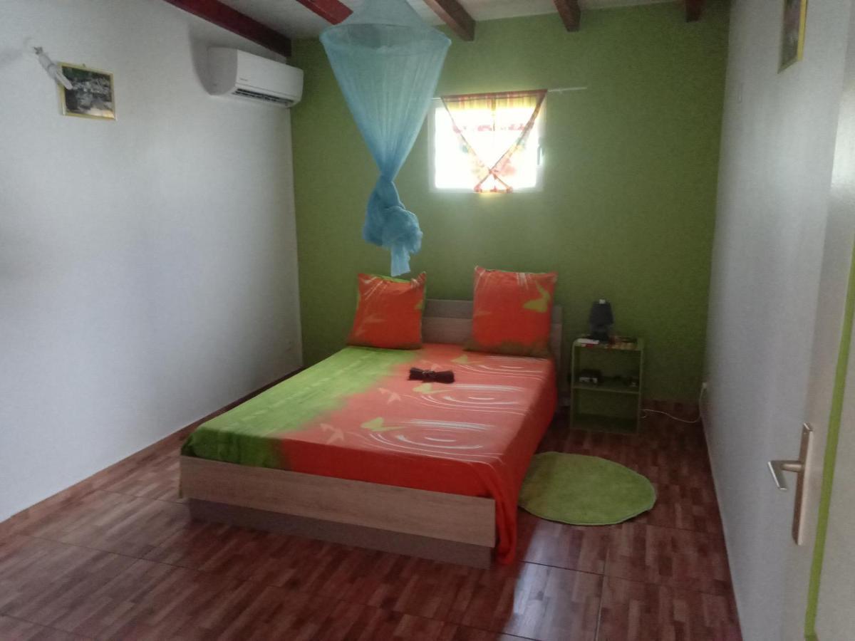 La Casa Binecha Avec Jacuzzi Βίλα Baillif Εξωτερικό φωτογραφία