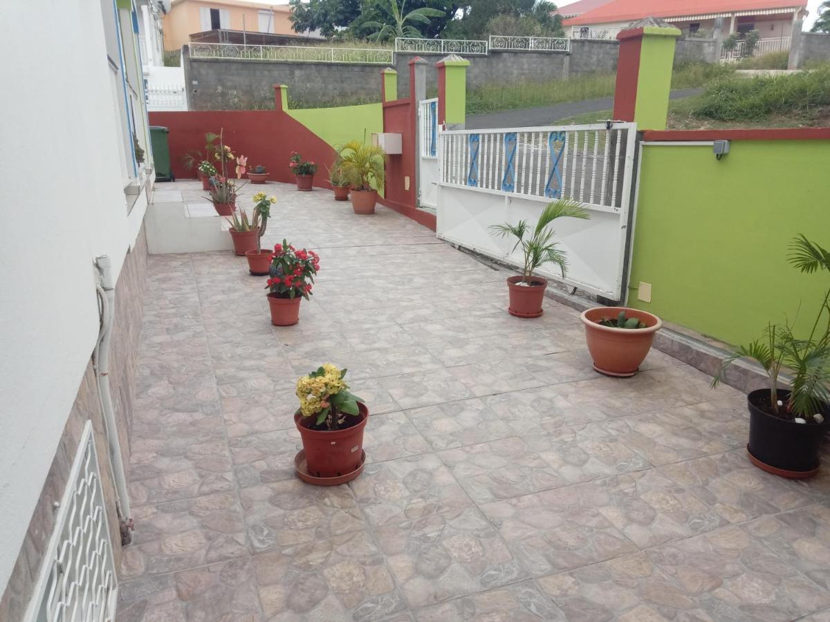 La Casa Binecha Avec Jacuzzi Βίλα Baillif Εξωτερικό φωτογραφία