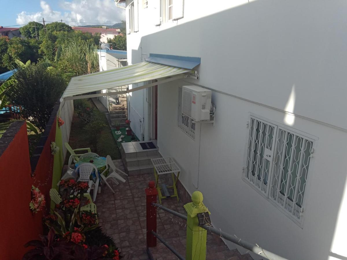 La Casa Binecha Avec Jacuzzi Βίλα Baillif Εξωτερικό φωτογραφία