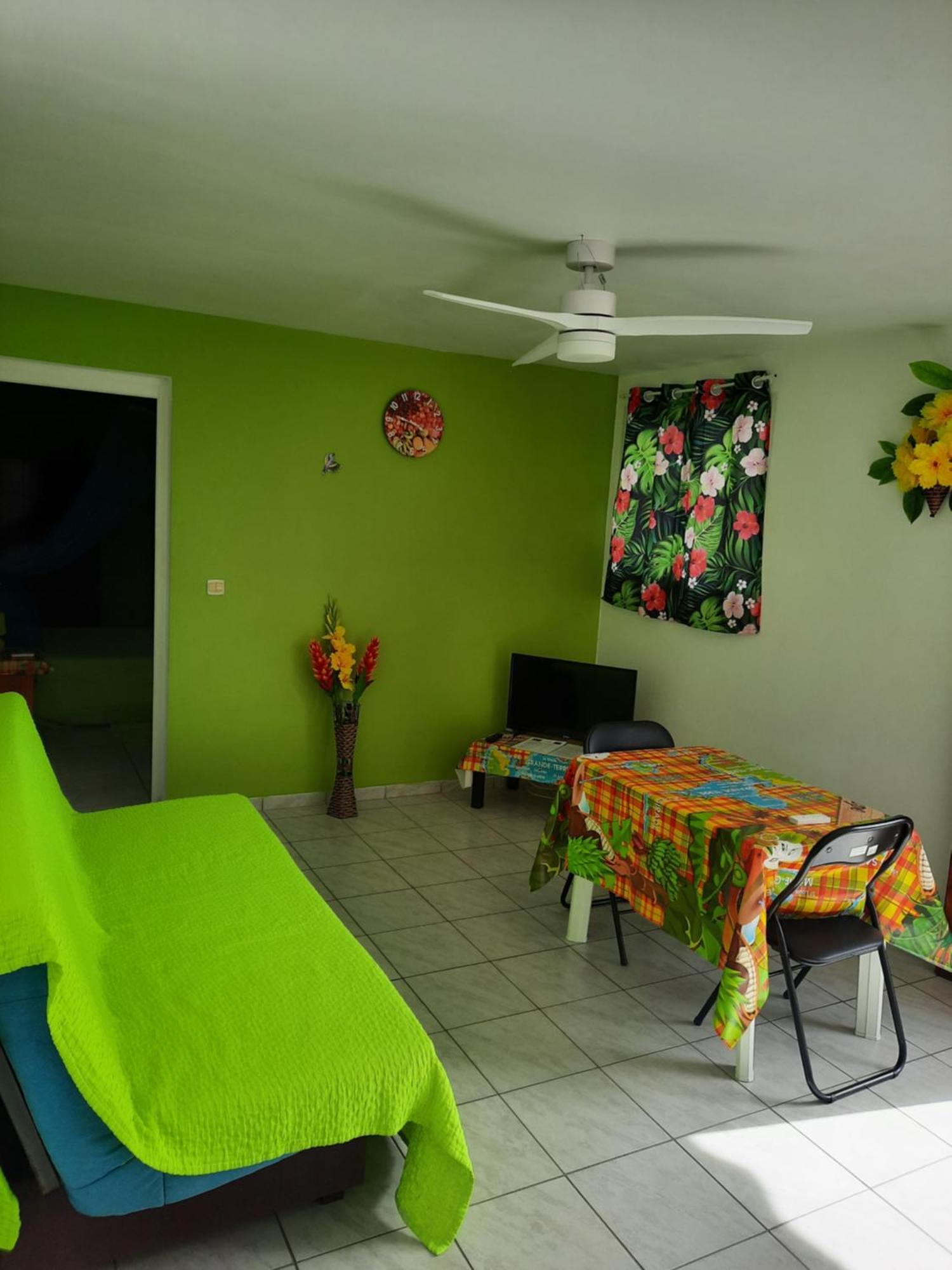 La Casa Binecha Avec Jacuzzi Βίλα Baillif Εξωτερικό φωτογραφία
